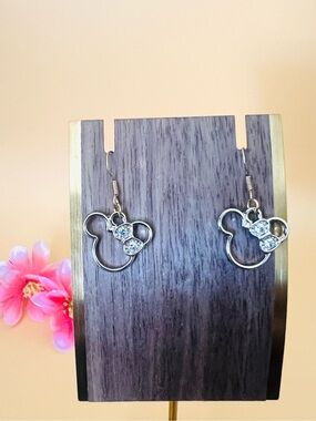 Gold plated Minnie Mouse earrings with clear crystals